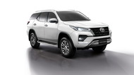 Toyota-Fortuner-3