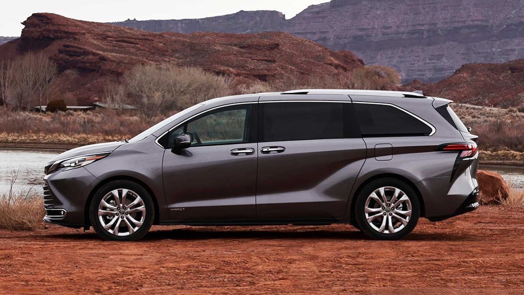 速報 まもなく発表の21 トヨタ シエナ 新世代モデル の姿が判明 生まれ変わる新型車たち