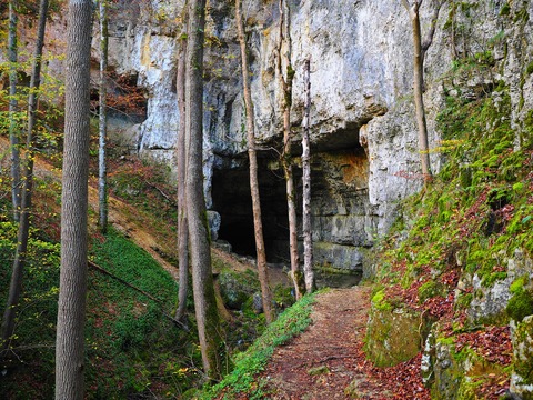 falkensteiner-cave-767555_1920