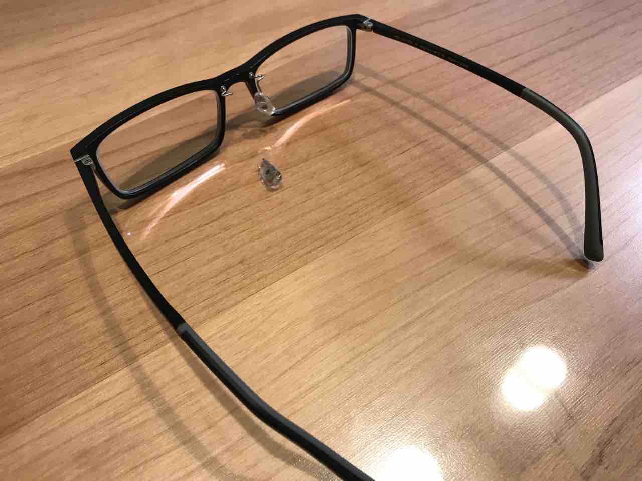 メガネが壊れた 子育て中に高いメガネは買うべからず お家が一番 メガネが壊れた 子育て中に高いメガネは買うべからず お家が一番