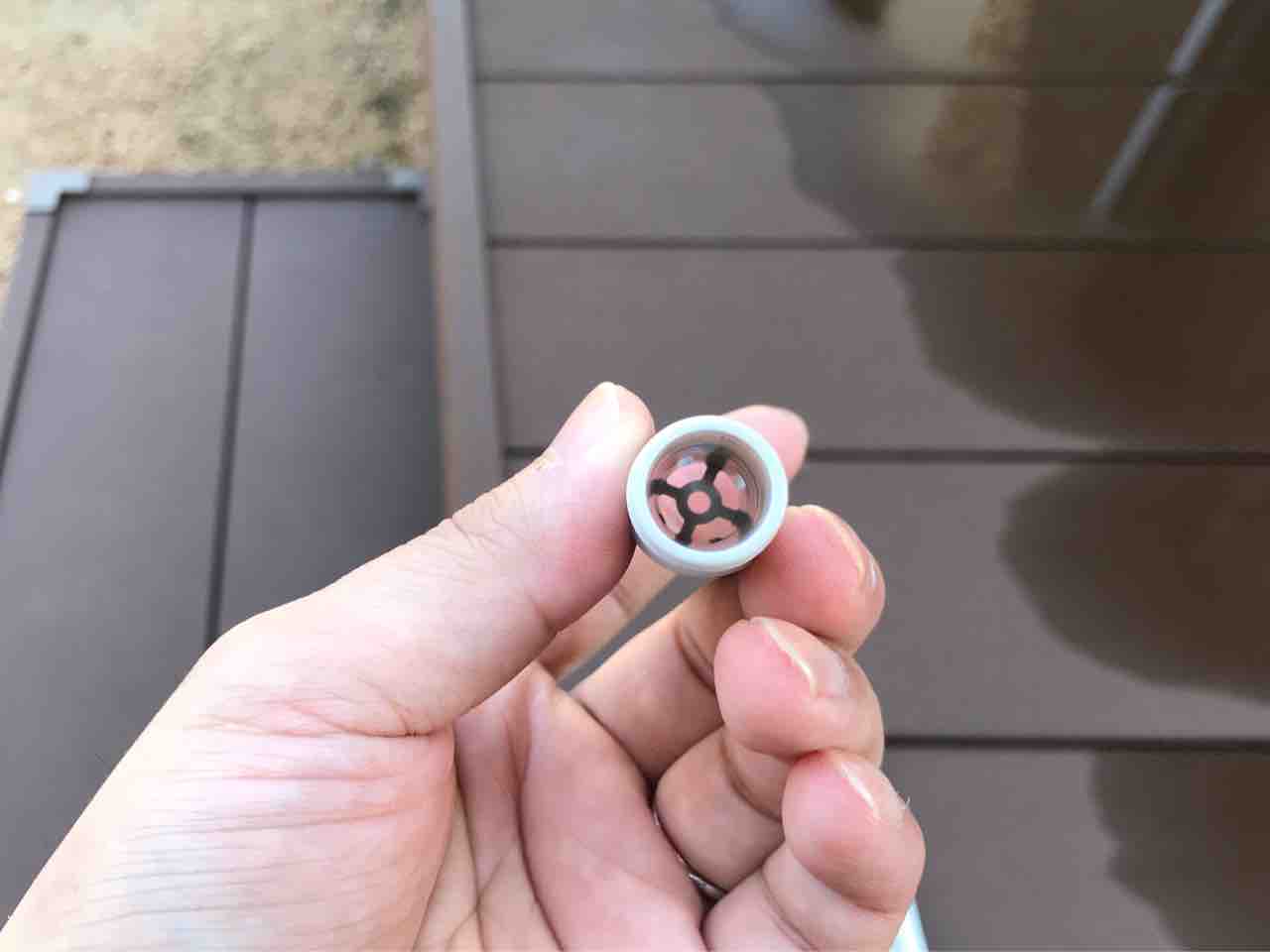 エアコンの室外機に潜む害獣 害虫 潜ませないための対策方法 お家が一番