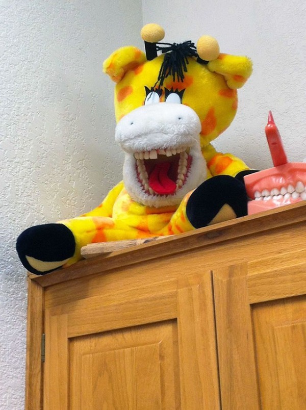 creepy-educational-dentist-toys-5cc69afdea006__700
