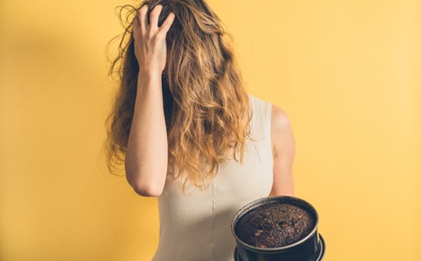 6a-hairy-cake-898293640