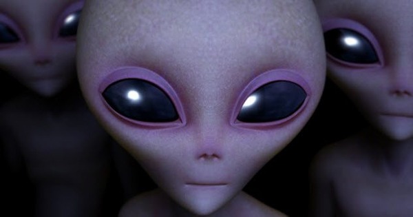 feature-1-aliens-153952911