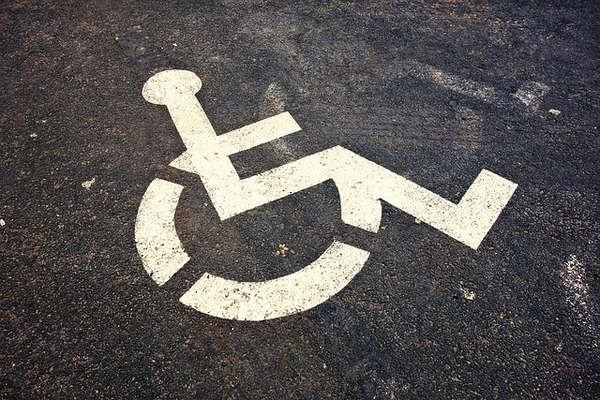 wheelchair-g5acc633e7_640