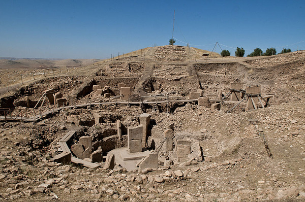 800px-Göbekli_Tepe,_Urfa