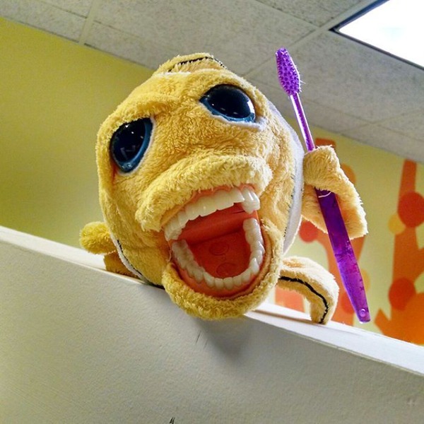 creepy-educational-dentist-toys-5cc69b10d9c07__700