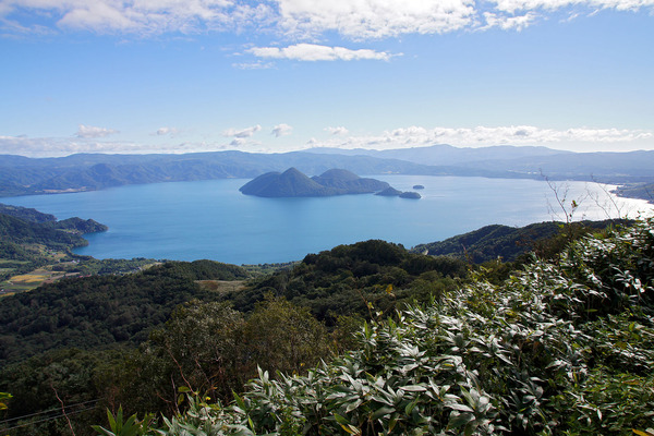 1599px-130922_Lake_Toya_Toyako_Hokkaido_Japan03s3