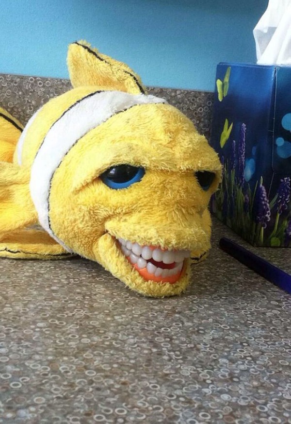 creepy-educational-dentist-toys-5cc69ae65873c__700