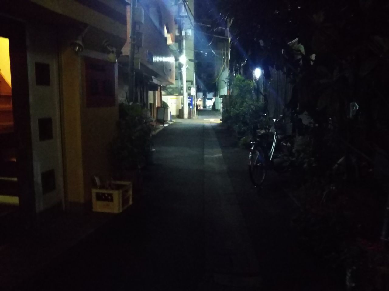 宝 事件 八 亭