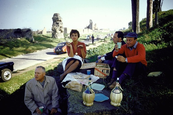 hollywood-picnic-movie-stars-sophia-loren-ss01