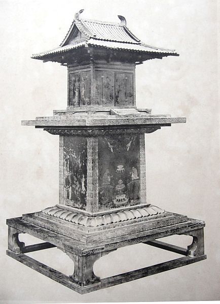 Tamamushi_Shrine