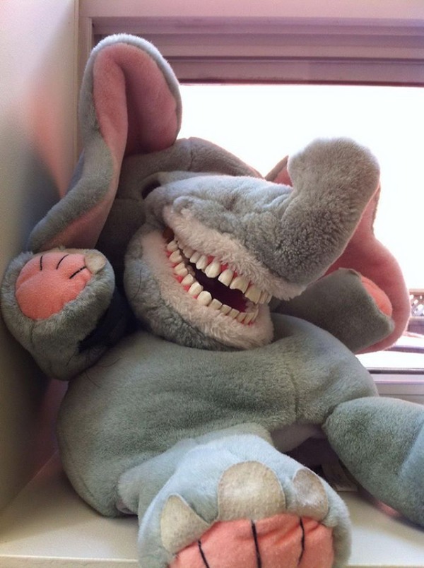 creepy-educational-dentist-toys-5cc69af604290__700