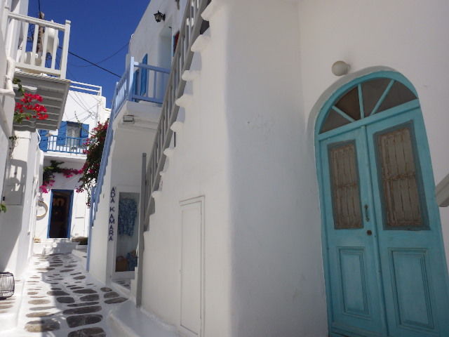エーゲ海に浮かぶ白い宝石とも言われる美しい街 ミコノス島のミコノス タウン Mykonos Town 素晴らしきかな 世界遺産 アメリカの国立公園 古代遺跡 美術館 教会