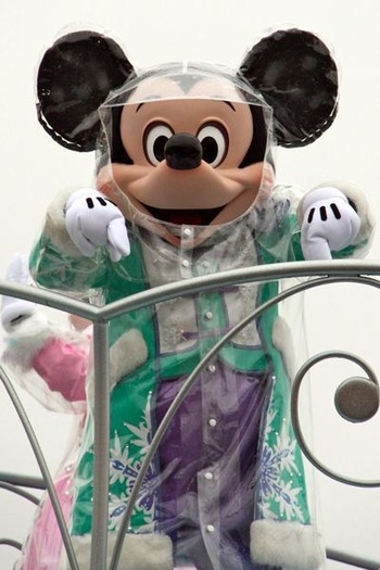 Holiday Parade0 - 005