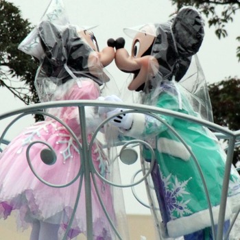 Holiday Parade0 - 001