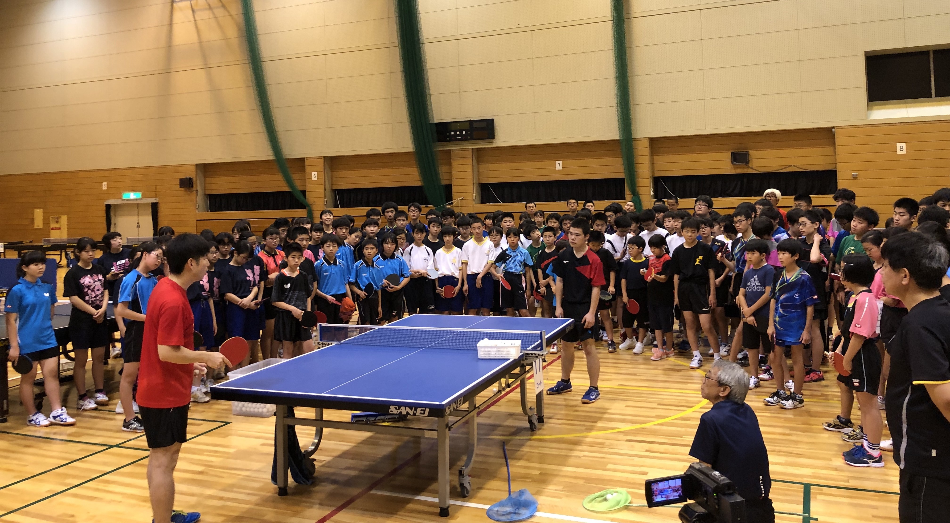 富山市卓球協会で 講習会二日間で 延べ500人以上集まりました 点数が取りやすいサーブ講習 ミスしないレシーブ講習 お得な戦術 お得な ぐっちぃの卓球活動日記 Wrm 富山市卓球協会で 講習会二日間で 延べ500人以上集まりました 点数が取りやすいサーブ講習 ミスしないレシーブ講習 お得な戦術 お得な ぐっちぃの卓球活動日記 Wrm