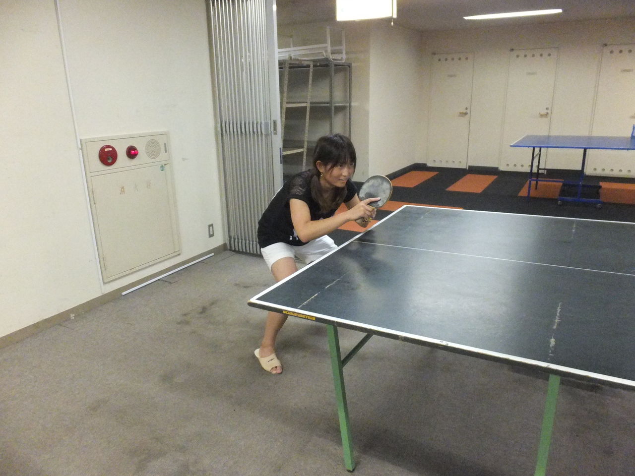 ぐっちぃ 温泉卓球でガチな二人組笑 ハリボテラケットで全力 ぐっちぃの卓球活動日記 Wrm