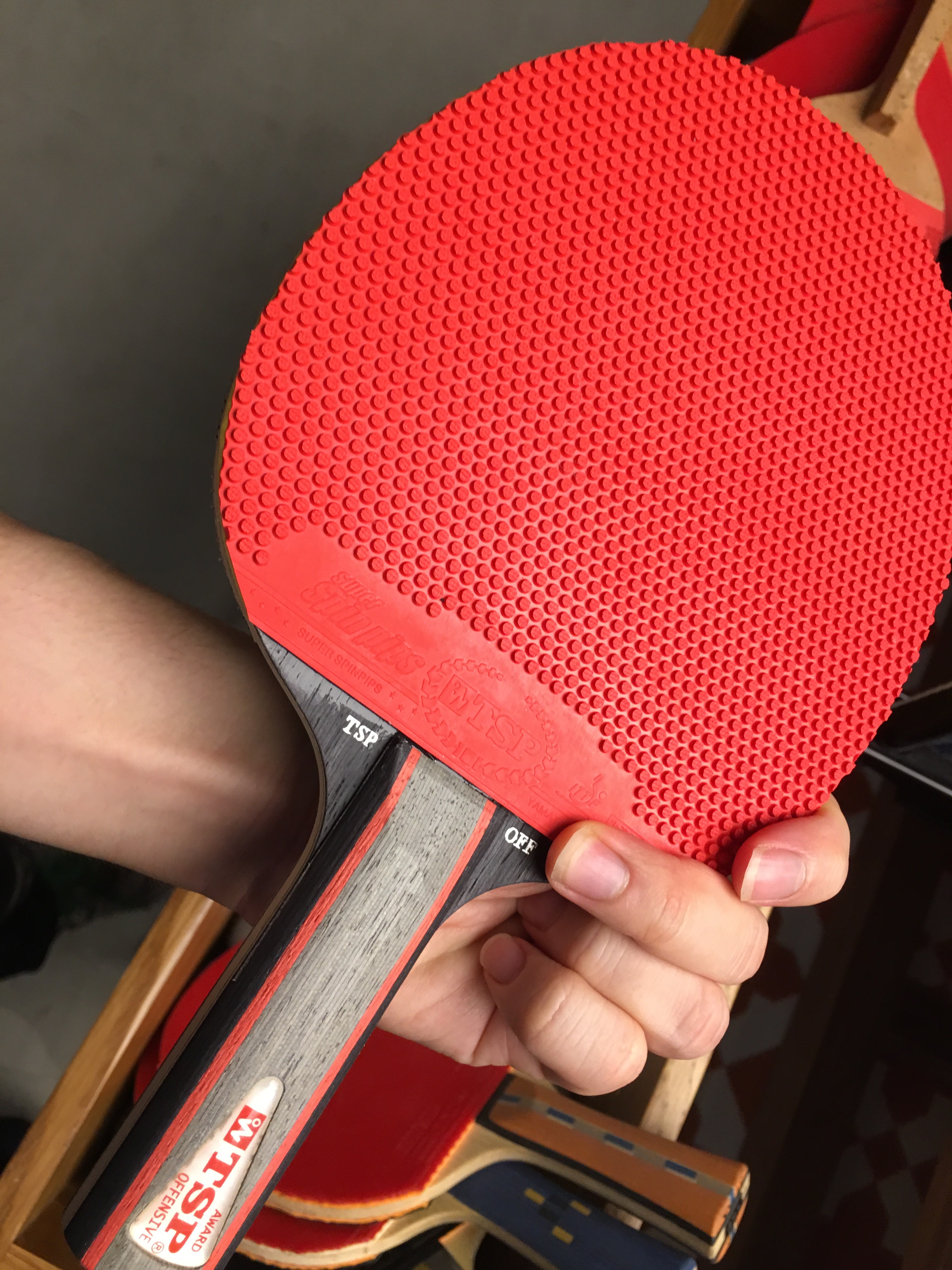 ぐっちぃ】T4が貸し出し用でおいてあるTSPラケット！！ちょっと表で