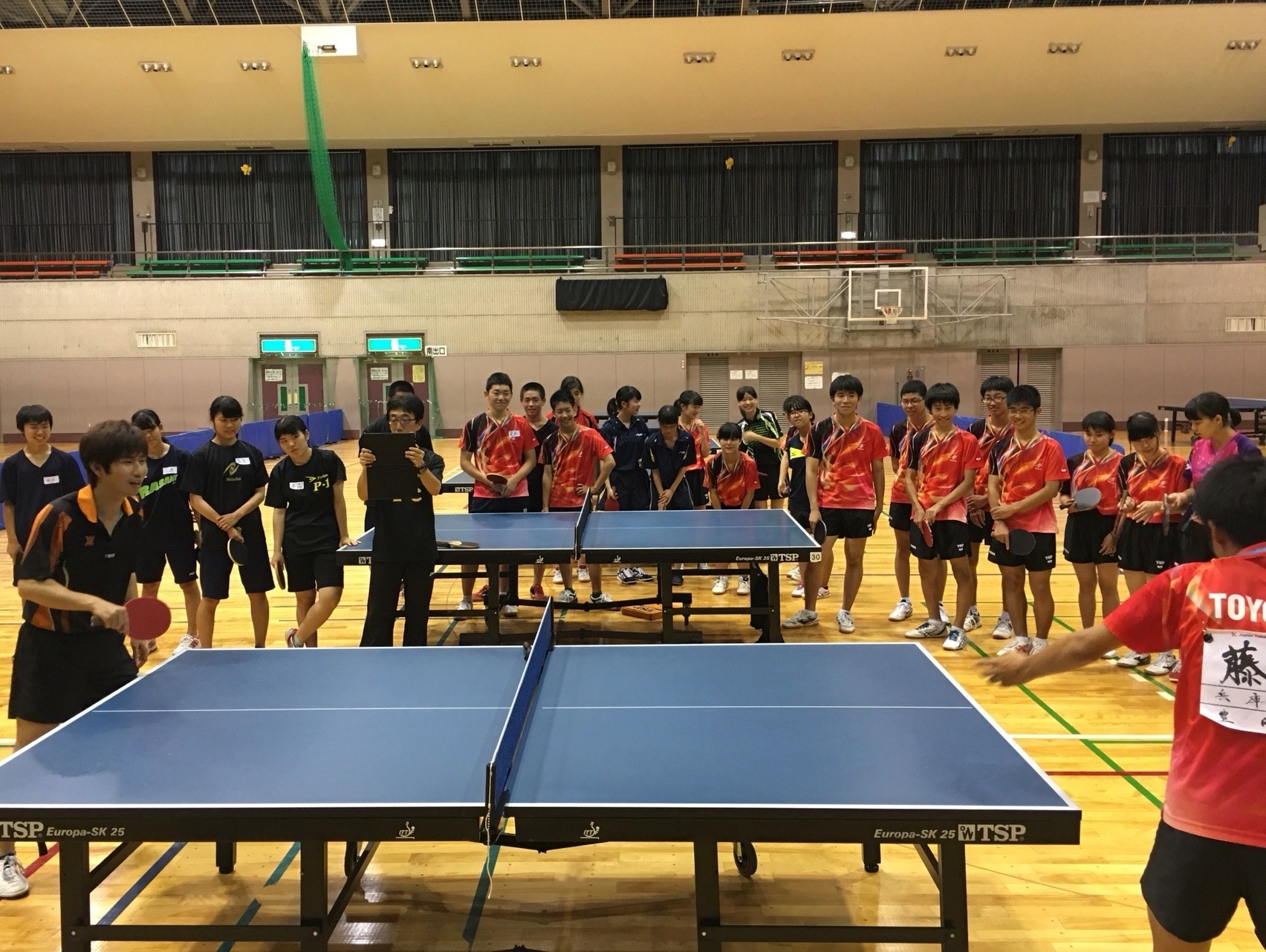 実は、今日8/12(土) 兵庫県で豊岡市卓球選手権大会(オープン戦)に協会さんから招待して頂きました！！ 昨日は地元で豊岡講習会をして、各地周りながら、試合に出場！豊岡市立総合体育 ぐっち