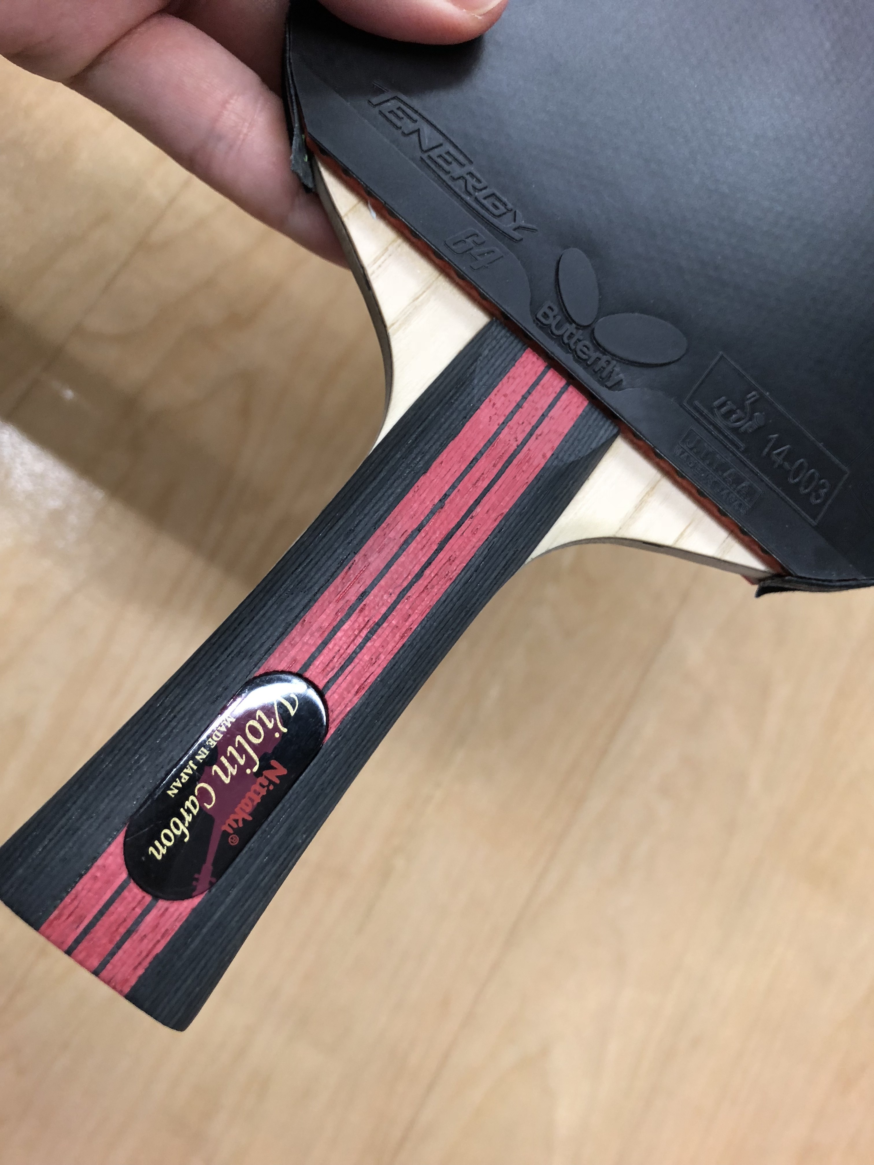 ニッタクの新製品】新作ラケット『バイオリンカーボン』の外観と打った 