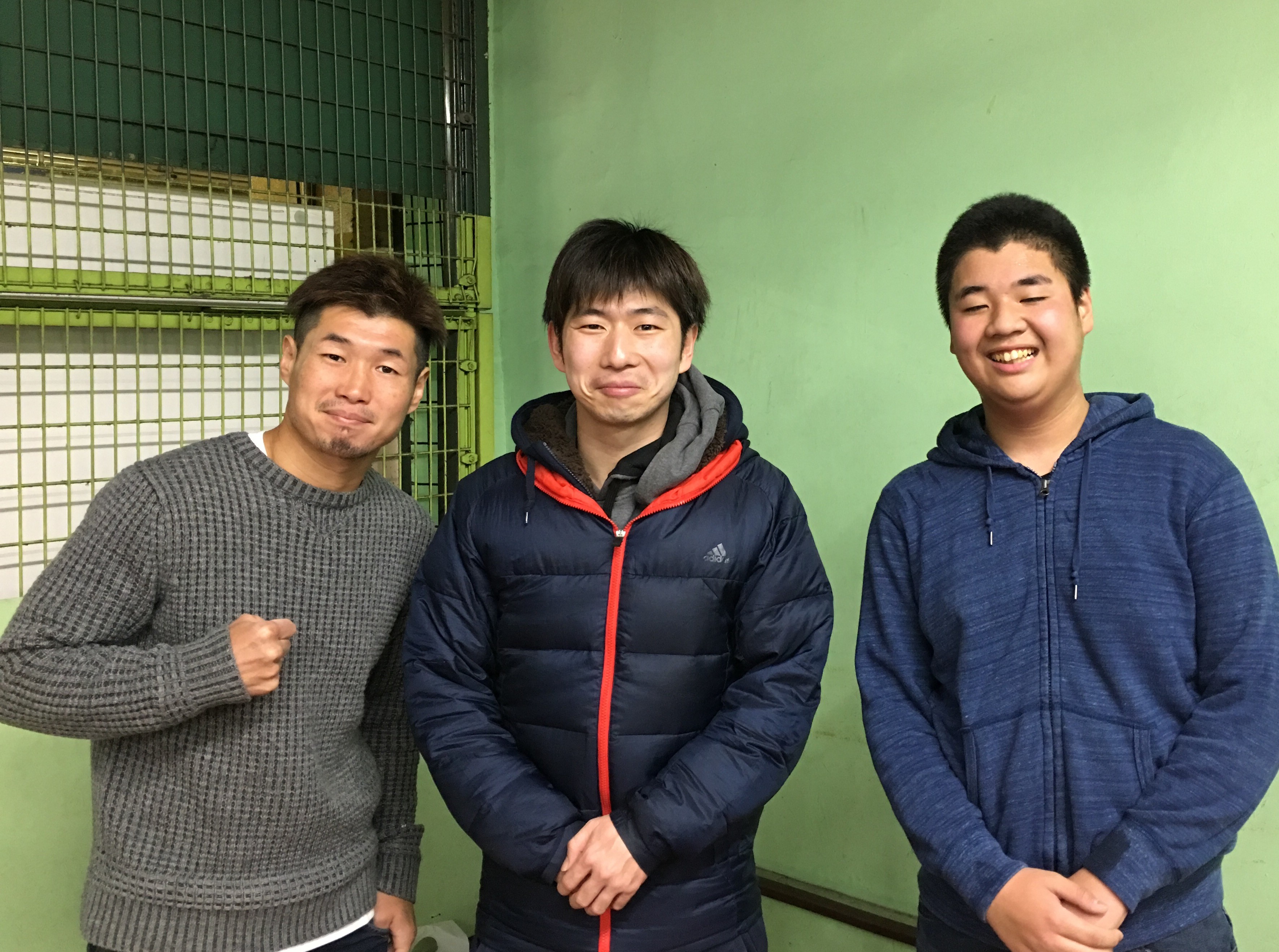 日本ボクシング界のレジェンド 元プロボクサーの長谷川 穂積さんと息子さんです 面白いコラボができないか計画中です ぐっちぃの卓球活動日記 Wrm