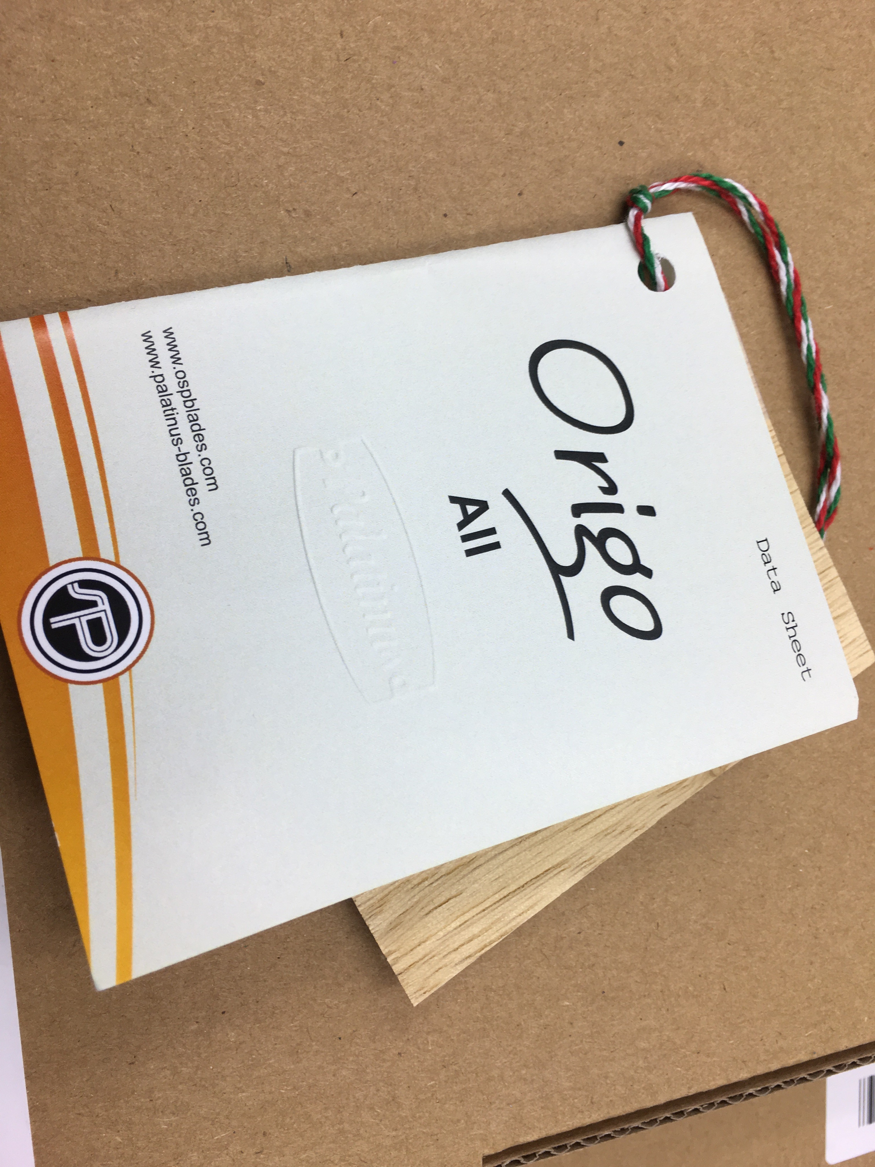 世界で見つけた5枚合板】神ラケ『オリゴ』Origoの外観と感想を書きまし 