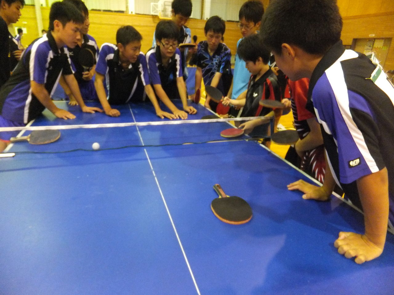 ぐっちぃ ラケットの奪い合い ぐっちぃvs30人 福島県立平工業高等学校 ぐっちぃの卓球活動日記 Wrm ぐっちぃ ラケットの奪い合い ぐっちぃvs30人 福島県立平工業高等学校 ぐっちぃの卓球活動日記 Wrm