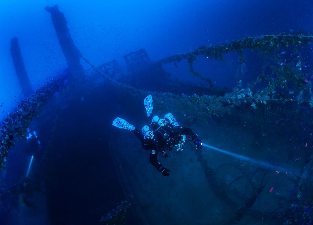 『超迫力のUgo bassi リブリーザーダイバー必見』 日本・世界のダイビング旅行記まとめ（グルメ、地理歴史も紹介）