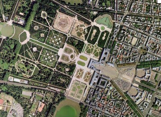 トリビアの泉sp フランスにあるヴェルサイユ宮殿を上空から見ると あの ねずみっぽい 形に見える 80日間世界一周あんどディズニーリゾート三昧