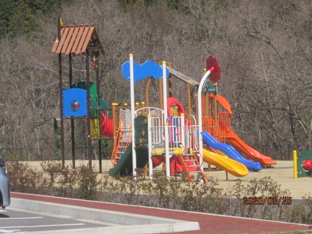 桐生川沿いのミツマタと梅田湖畔散策 もうひとつアリ の 日記