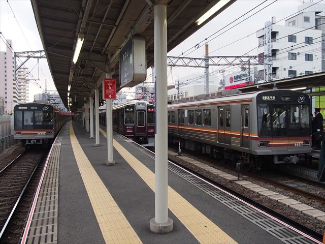 大阪市営地下鉄66系 : ad-car's ラッピングデス