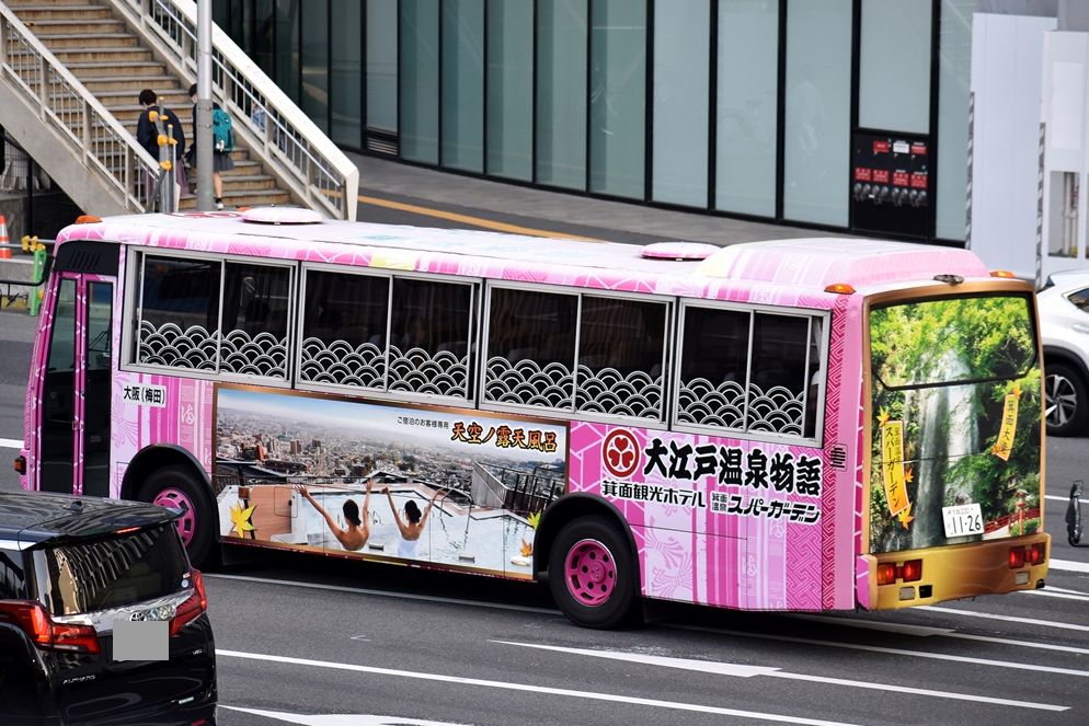箕面観光ホテル シャトルバス Ad Car S ラッピングデス