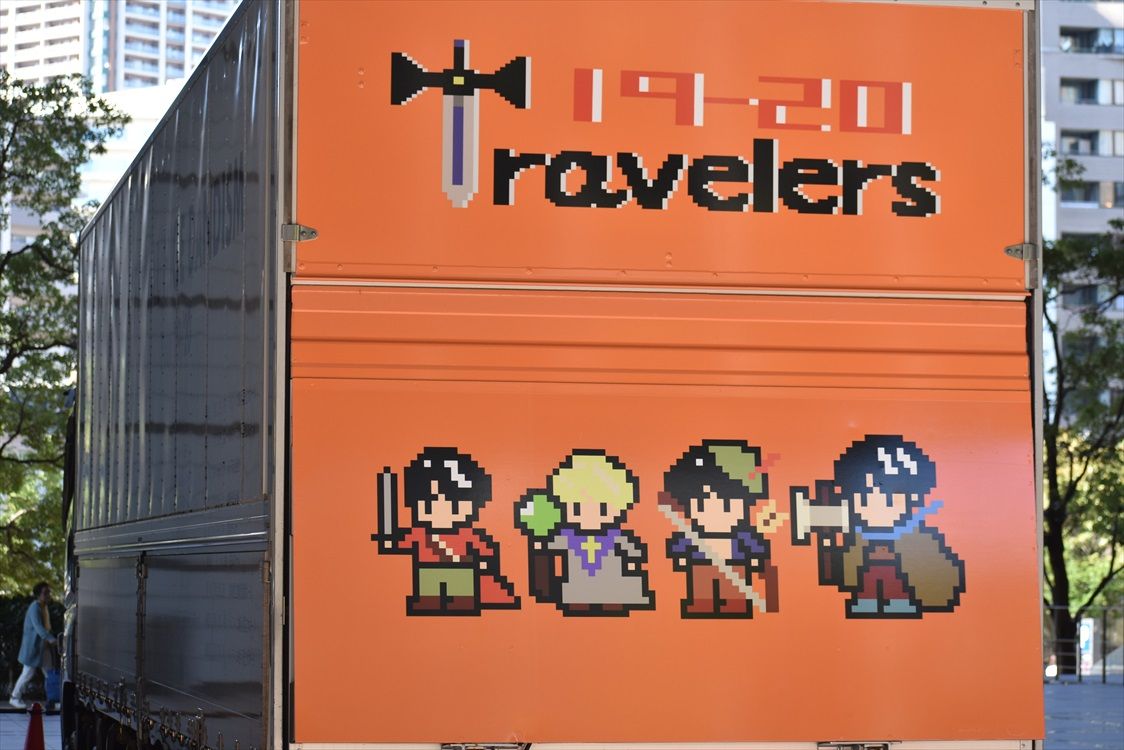 Official髭男dism（ツアートラック） : ad-car's ラッピングデス