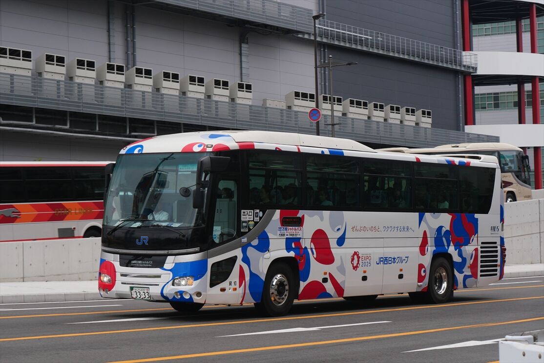 EXPO2025うめきたシャトル（西日本JRバス系） : ad-car's ラッピングデス