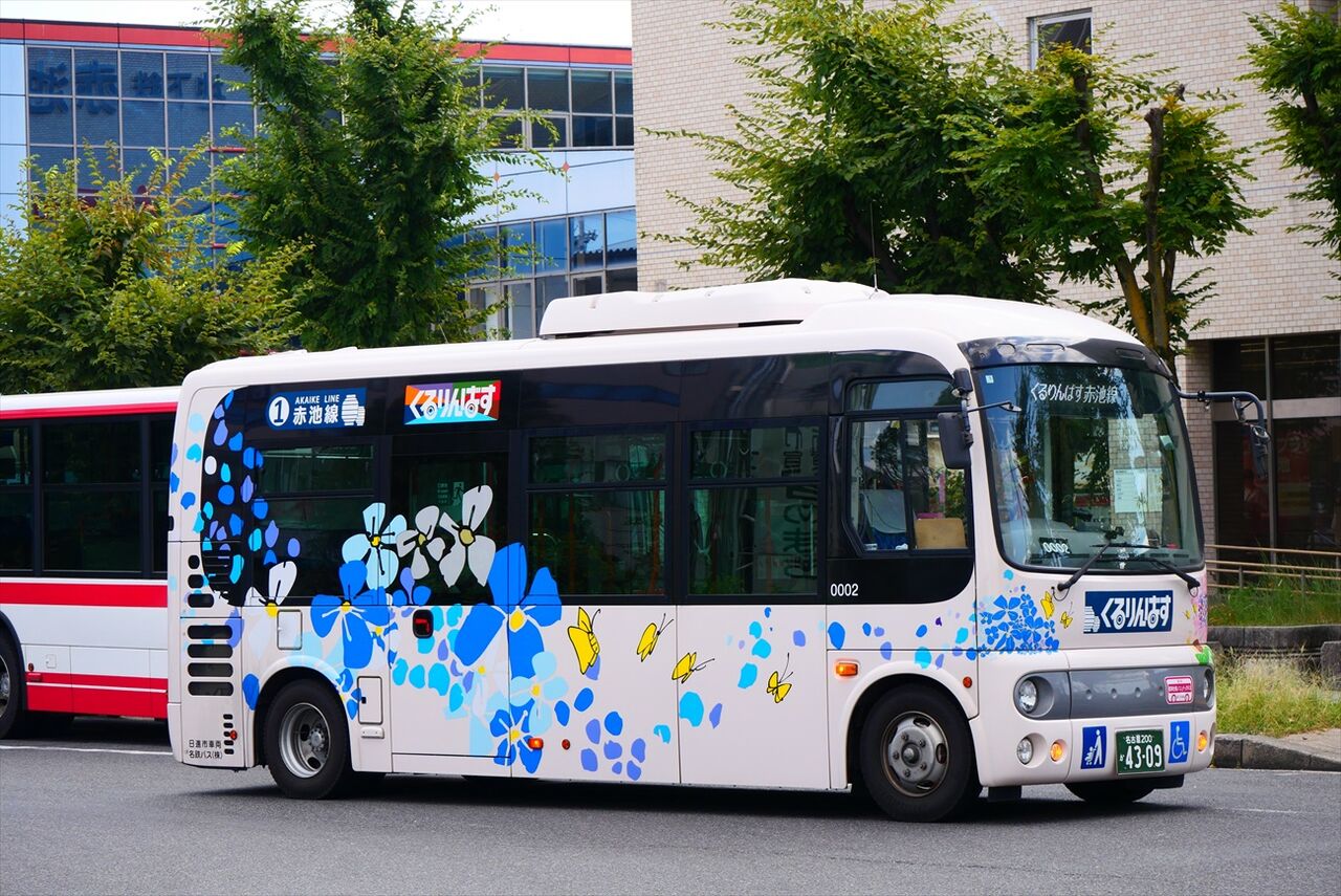 日進市 くるりんバス（名鉄バス） : ad-car's ラッピングデス