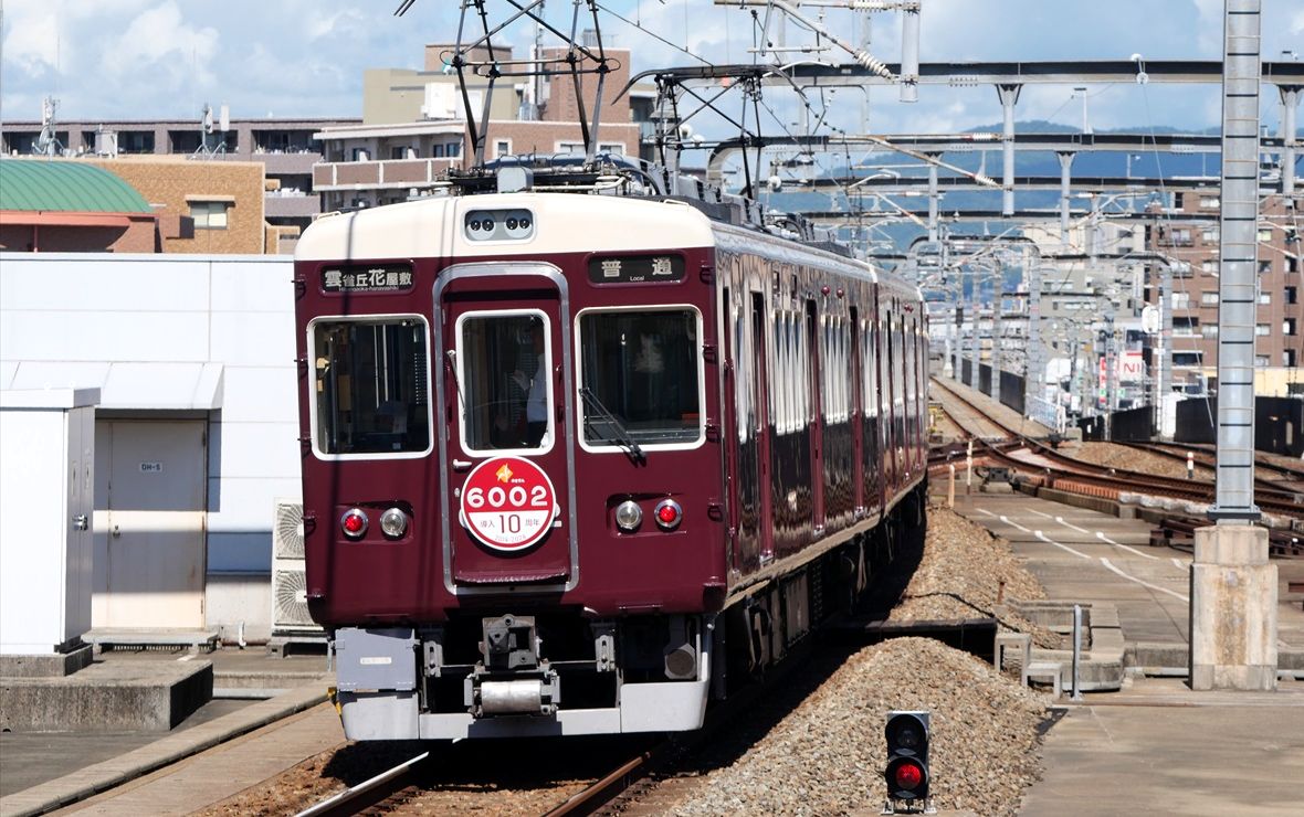 6002編成＆トムとジェリーHM（能勢電鉄） : ad-car's ラッピングデス