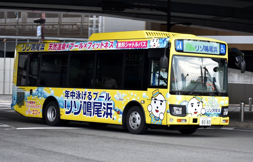 リゾ鳴尾浜 シャトルバス Ad Car S ラッピングデス