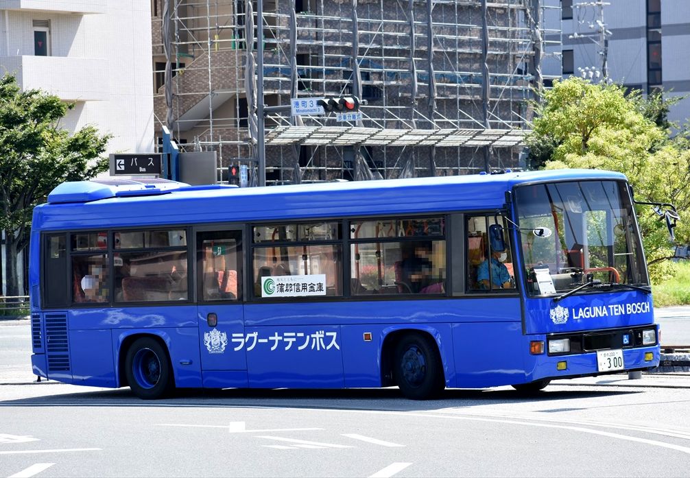 しまじろうシーパーク(ラグーナテンボスシャトルバス) adcar's ラッピングデス しまじろうシーパーク(ラグーナテンボスシャトルバス) adcar's ラッピングデス