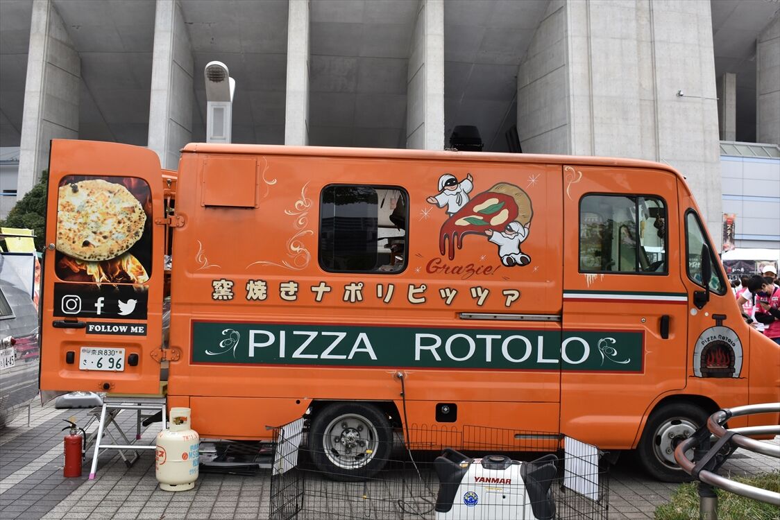 PIZZA ROTOLO(キッチンカー) : ad-car's ラッピングデス PIZZA ROTOLO(キッチンカー) : ad-car's ラッピングデス