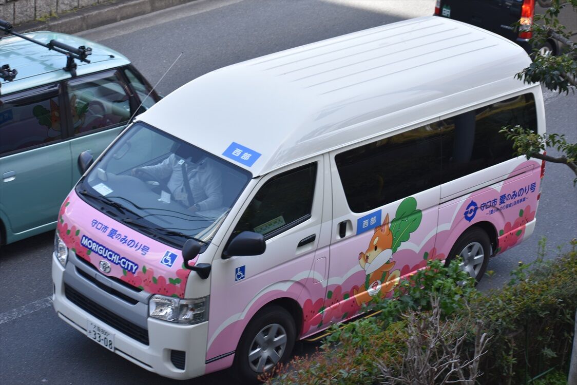 守口市 愛のみのり号 コミュニティバス ピンク Ad Car S ラッピングデス 守口市 愛のみのり号 コミュニティバス ピンク Ad Car S ラッピングデス
