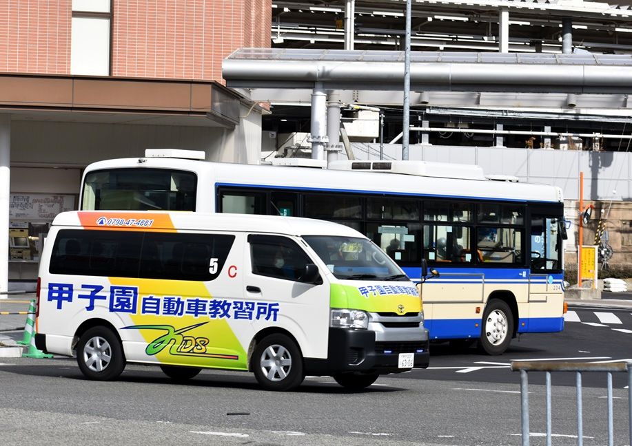 甲子園自動車教習所 送迎バス Ad Car S ラッピングデス