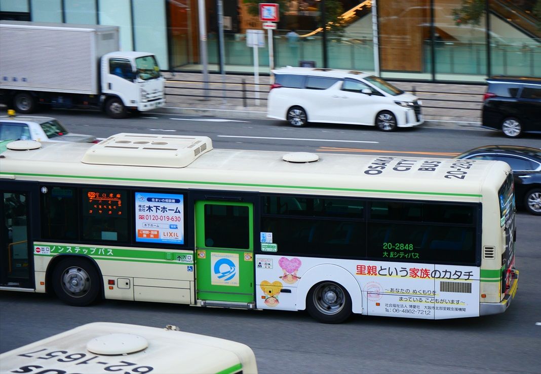 ラッピングシテイバス 65edb94e-s.jpg