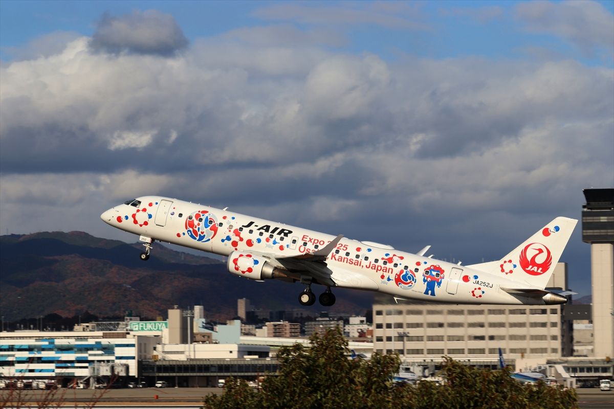 Expo2025 ミャクミャクジェット（J-AIR） : ad-car's ラッピングデス