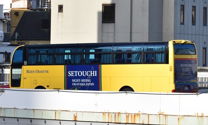 大阪200か4526（瀬戸内観光バス） : ad-car's ラッピングデス