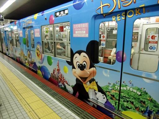 東京ディズニーリゾート 御堂筋線 Ad Car S ラッピングデス