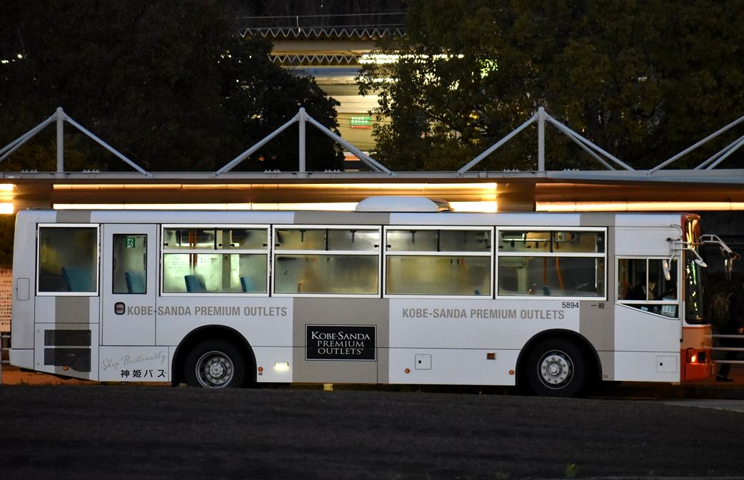 三田プレミアムアウトレット 神姫バス ad car s ラッピングデス