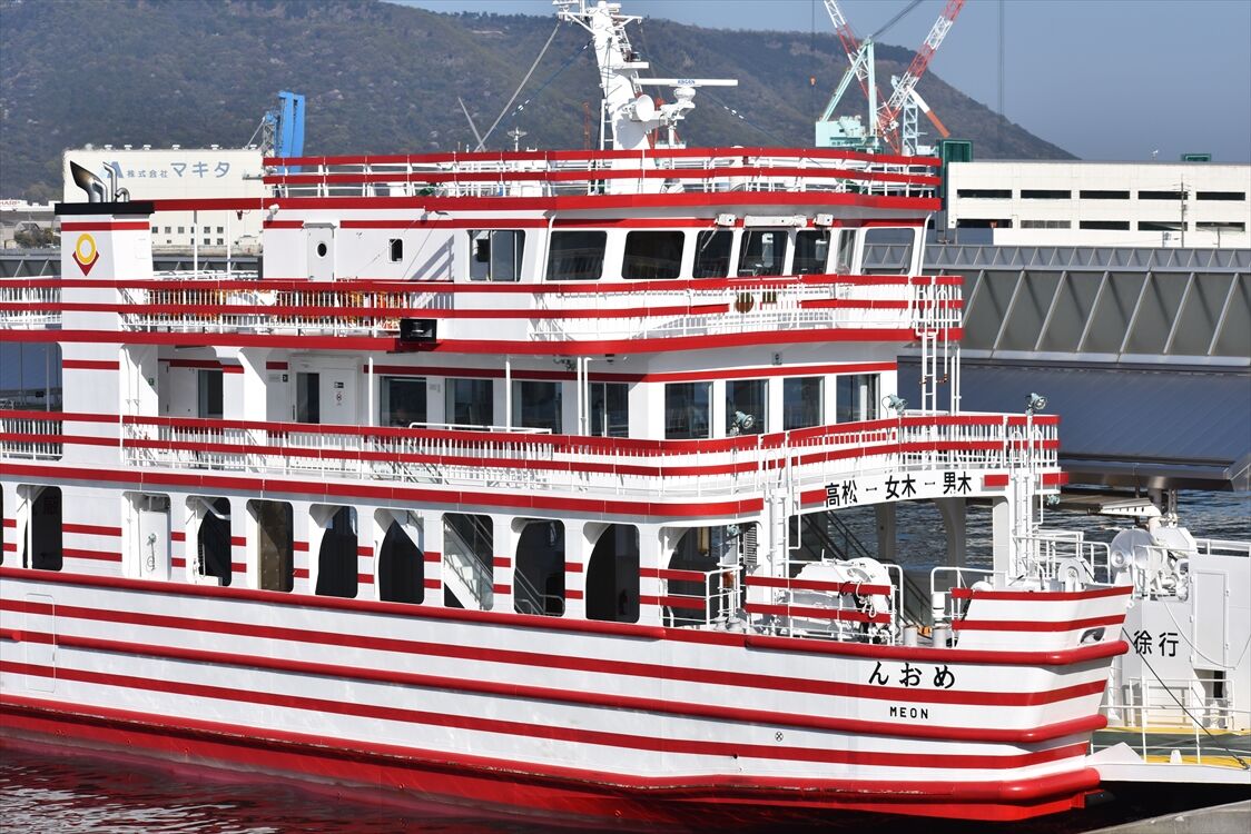 しましま めおん 雌雄島海運 Ad Car S ラッピングデス しましま めおん 雌雄島海運 Ad Car S ラッピングデス