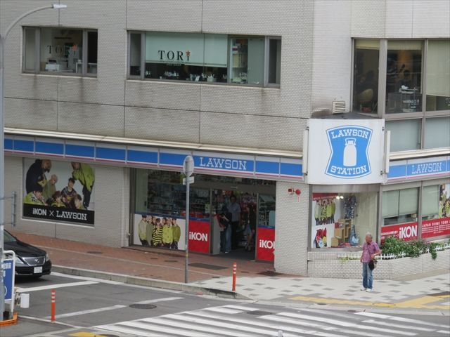 Ikon Lawson 三宮駅南 Ad Car S ラッピングデス