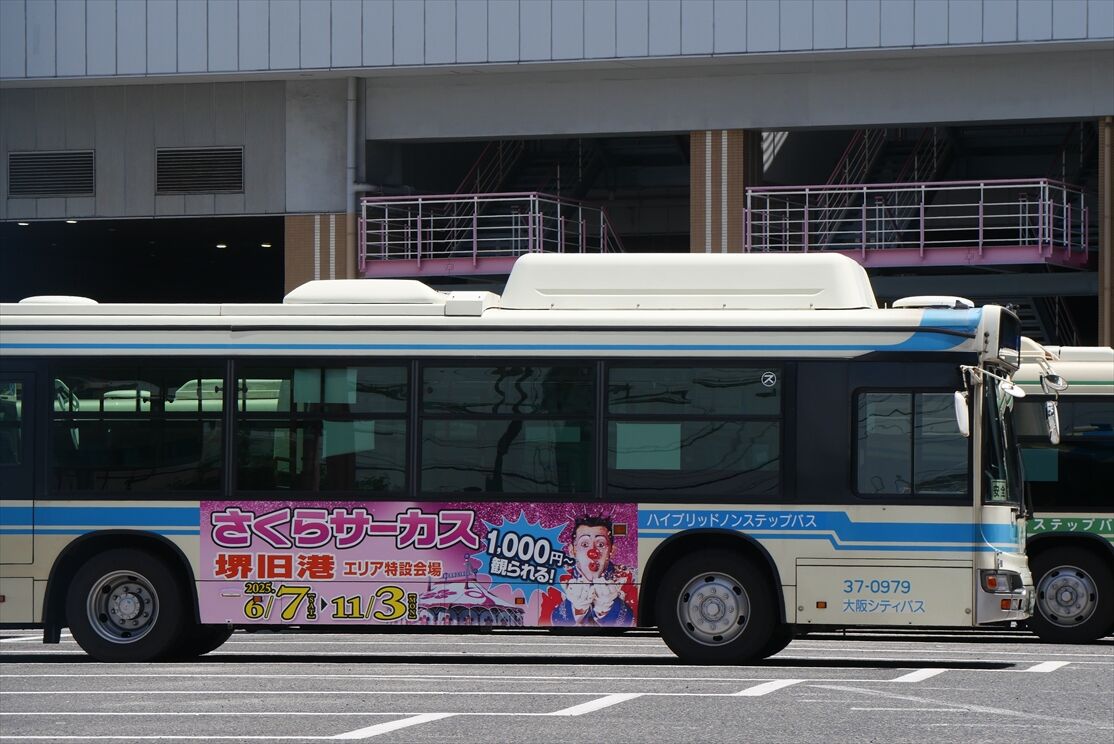 さくらサーカス2025（大阪シティバス） : ad-car's ラッピングデス